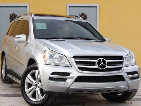 Used 2012 Mercedes-Benz GL 320 BlueTEC 4MATIC w/ Premium 1 Pkg image 1