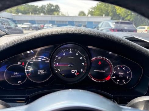 Used 2020 Porsche Cayenne AWD/4WD image 17