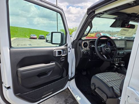 New 2026 Jeep Wrangler Unlimited Sport AWD/4WD image 11