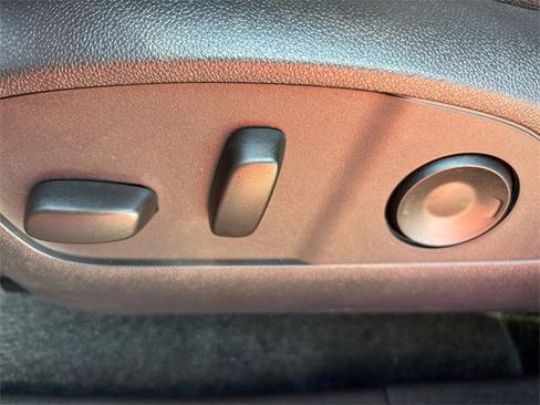 New 2025 Chevrolet Equinox EV RS image 16