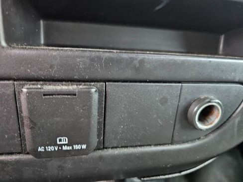 Used 2016 Chevrolet Express 3500 image 18