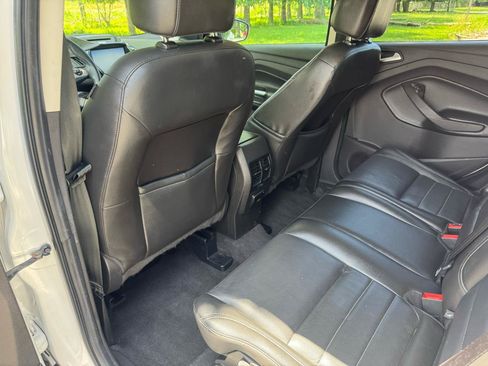 Used 2015 Ford Escape Titanium AWD/4WD image 38