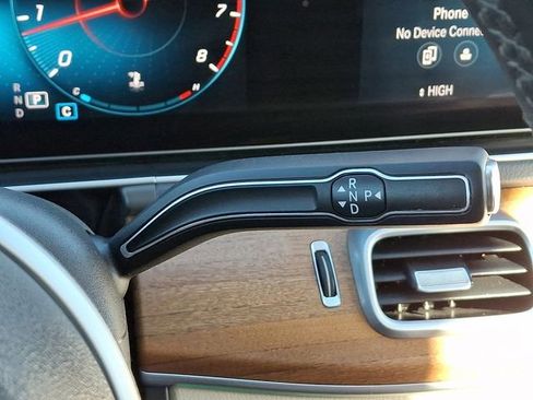 Used 2020 Mercedes-Benz GLE 350 4MATIC image 17