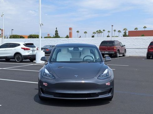 Used 2023 Tesla Model 3 Standard Range RWD image 2