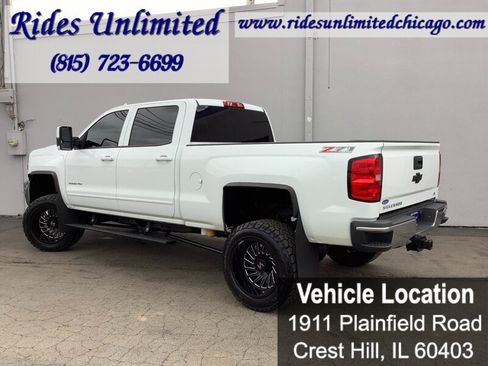 Used 2015 Chevrolet Silverado 2500 LT w/ LT Convenience Package AWD/4WD image 5