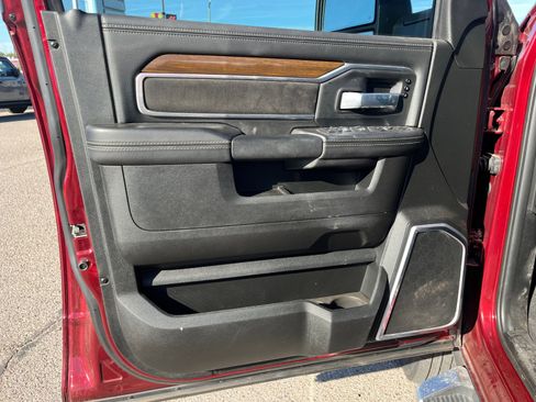 Used 2024 RAM 3500 Laramie image 13