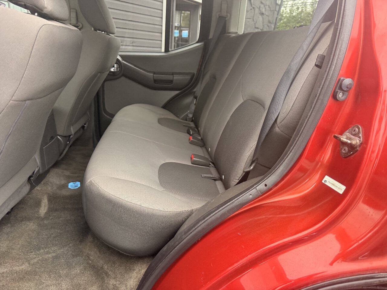Used 2013 Nissan Xterra X AWD/4WD image 10