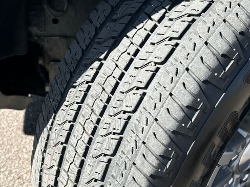 Used 2024 Chevrolet Colorado LT w/ LT Convenience Package II image 25