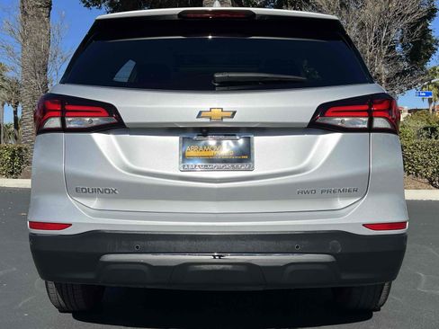 Used 2022 Chevrolet Equinox Premier image 17