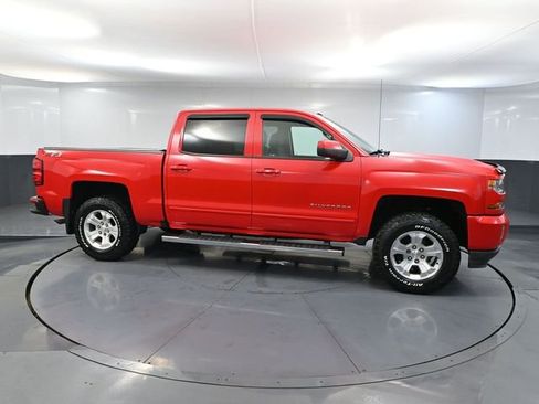 Used 2018 Chevrolet Silverado 1500 LT w/ All Star Edition image 4