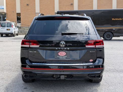 Used 2023 Volkswagen Atlas SEL R-Line AWD/4WD image 6