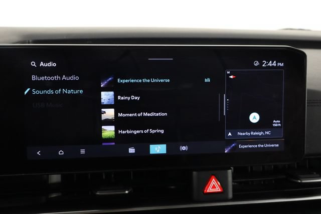 Certified 2025 Kia Carnival FWD image 30