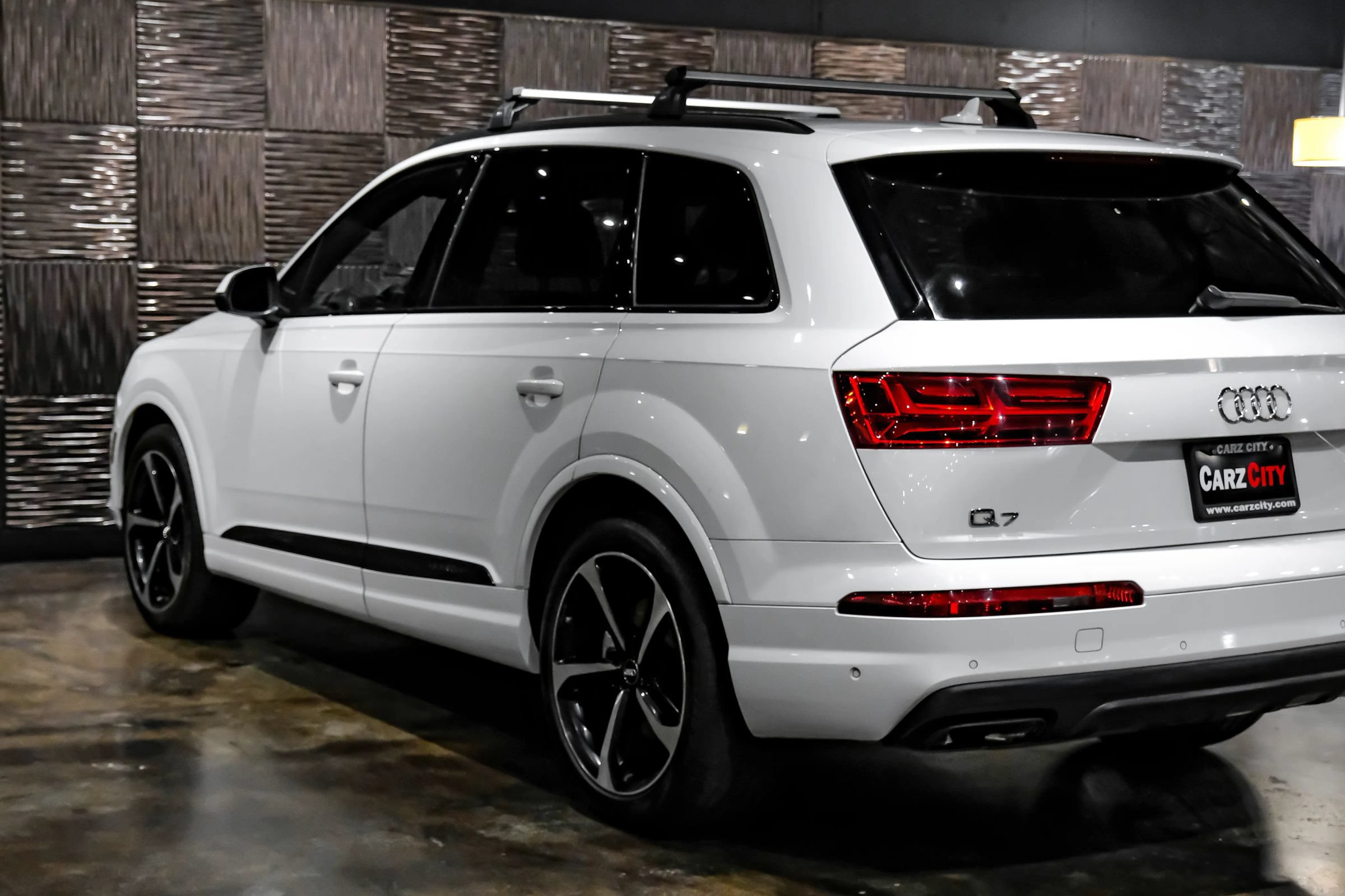 Used 2019 Audi Q7 3.0T Prestige AWD/4WD image 16
