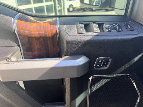 Used 2017 Ford F350 Platinum w/ Platinum Ultimate Package image 25