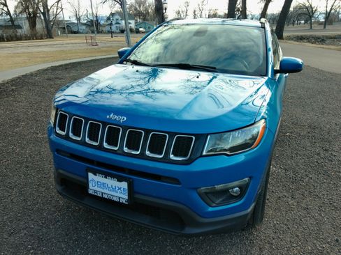 Used 2017 Jeep Compass Latitude w/ Popular Equipment Group image 2