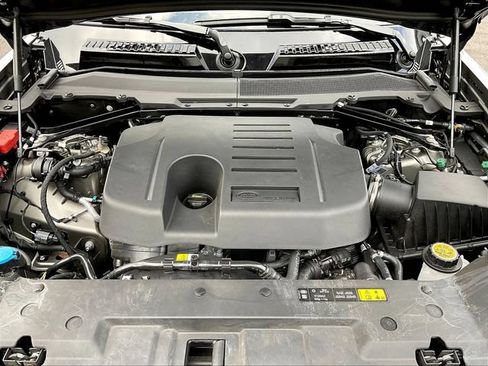 Used 2025 Land Rover Defender 110 X AWD/4WD image 31