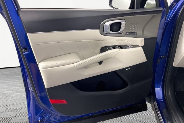 Certified 2022 Kia Sorento SX FWD image 19