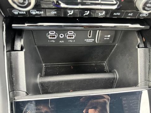 Used 2025 Jeep Grand Cherokee Summit AWD/4WD image 35