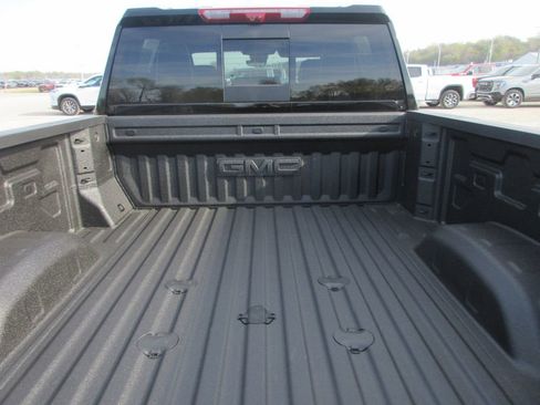 New 2026 GMC Sierra 2500 AT4X AWD/4WD image 6