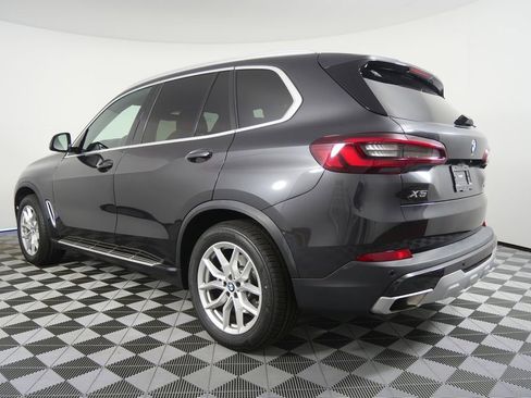 Certified 2023 BMW X5 sDrive40i w/ Premium Package image 5