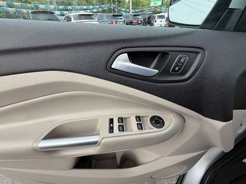 Used 2019 Ford Escape SE AWD/4WD image 14