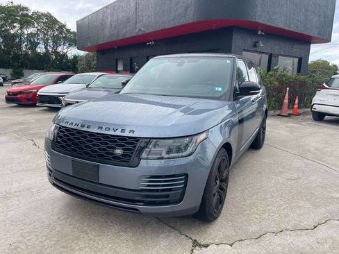 Used 2018 Land Rover Range Rover Supercharged image 2
