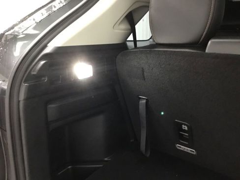 Used 2025 MAZDA CX-90 3.3 Turbo w/ Preferred Package image 17