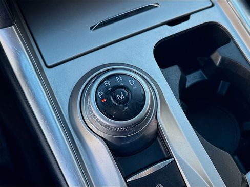 Used 2021 Ford Explorer XLT w/ Equipment Group 202A image 15