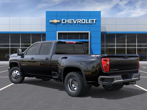 New 2026 Chevrolet Silverado 3500 LT w/ All Star Edition AWD/4WD image 3