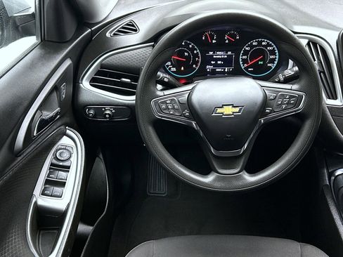 Used 2023 Chevrolet Malibu LT image 11