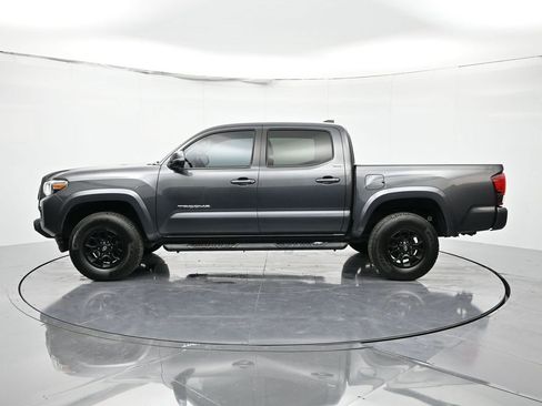 Used 2022 Toyota Tacoma SR5 image 8
