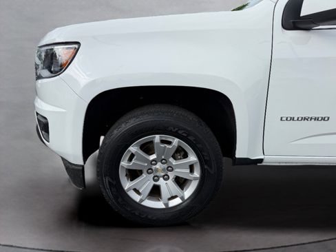Used 2020 Chevrolet Colorado LT w/ Safety Package image 12