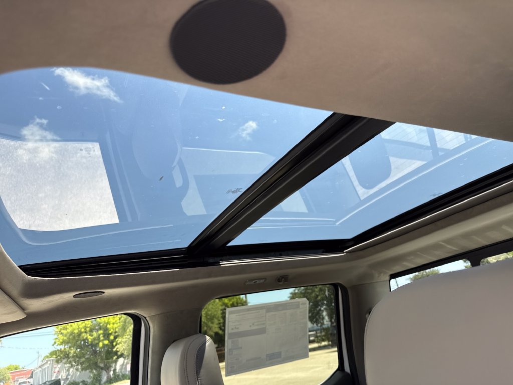 New 2026 Ford F250 Platinum w/ Platinum Plus Package AWD/4WD image 10