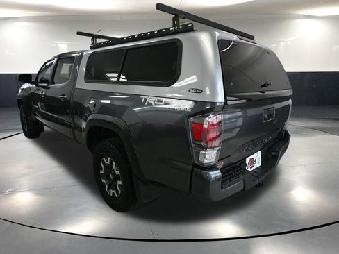 Used 2021 Toyota Tacoma TRD Off-Road w/ Technology Package AWD/4WD image 9