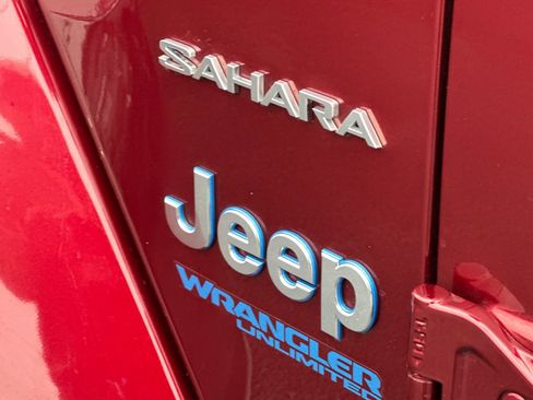 Used 2021 Jeep Wrangler Unlimited Sahara image 27