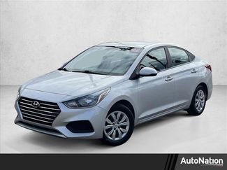Used 2022 Hyundai Accent SE video 1