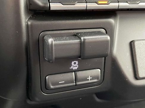Used 2020 Chevrolet Silverado 1500 LTZ w/ LTZ Plus Package AWD/4WD image 31