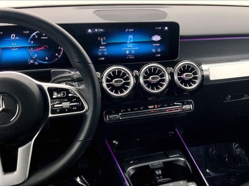 Certified 2021 Mercedes-Benz GLB 250 image 25