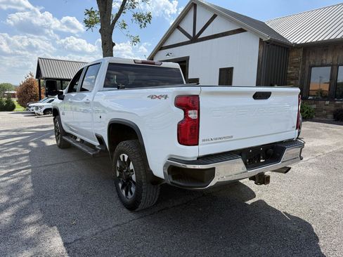 Used 2020 Chevrolet Silverado 2500 LT w/ Texas Edition AWD/4WD image 3