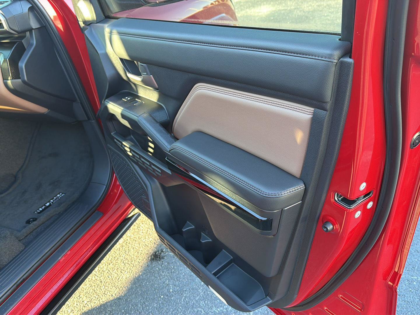 New 2026 Toyota 4Runner Limited AWD/4WD image 14