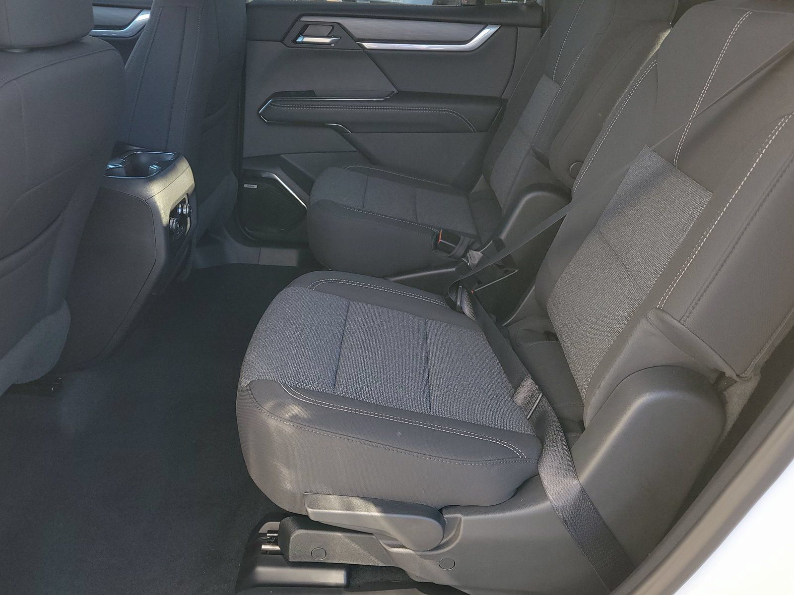 New 2026 GMC Acadia Elevation w/ Black Edition AWD/4WD image 7