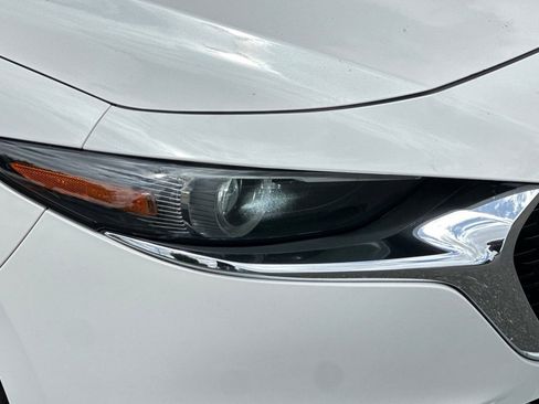 Used 2021 MAZDA MAZDA3 s FWD image 10