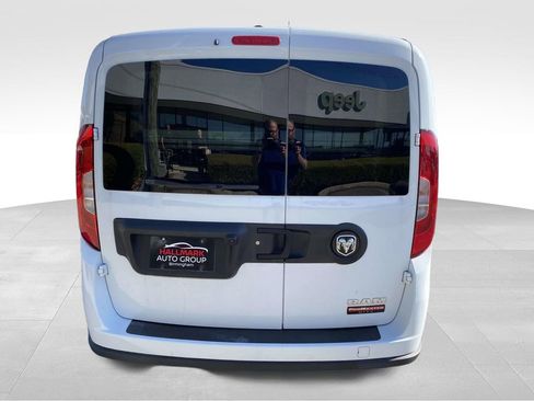 Used 2022 RAM ProMaster City Tradesman w/ Window Group 05 image 3