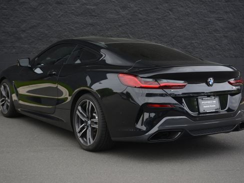 Used 2022 BMW M850i xDrive Coupe w/ Driving Assistance Package AWD/4WD image 3