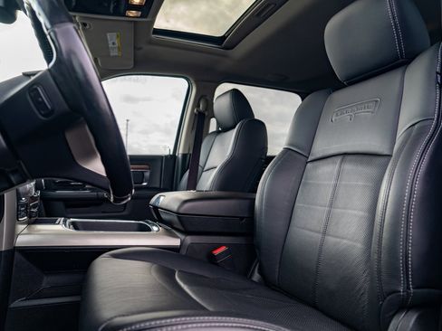 Used 2018 RAM 1500 Laramie w/ Convenience Group image 16