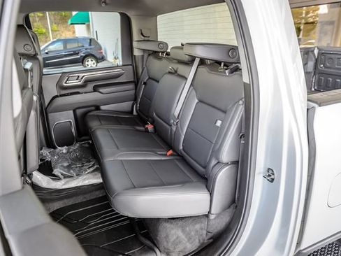Used 2024 Chevrolet Silverado 2500 LTZ AWD/4WD image 38