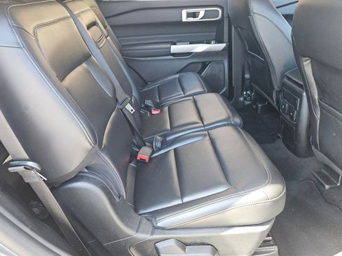 Used 2024 Ford Explorer XLT w/ Equipment Group 202A image 31
