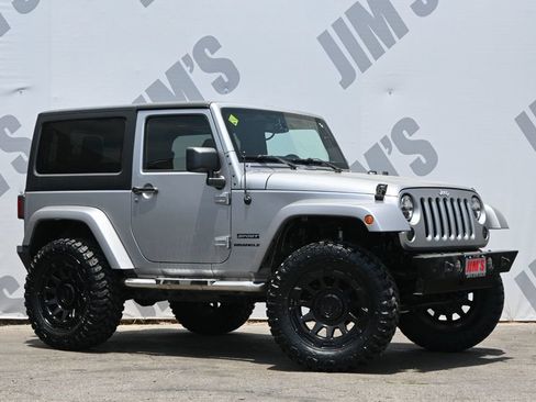 Used 2015 Jeep Wrangler Sport w/ Quick Order Package 24S AWD/4WD image 3