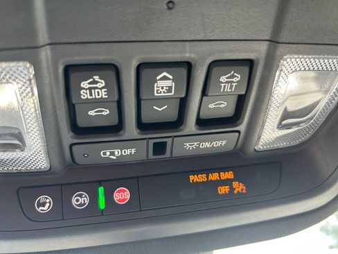 Used 2024 Buick Enclave Premium w/ Experience Buick Package image 26