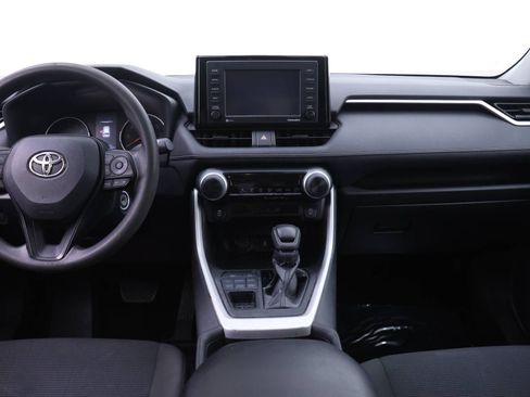 Used 2021 Toyota RAV4 LE AWD/4WD image 5